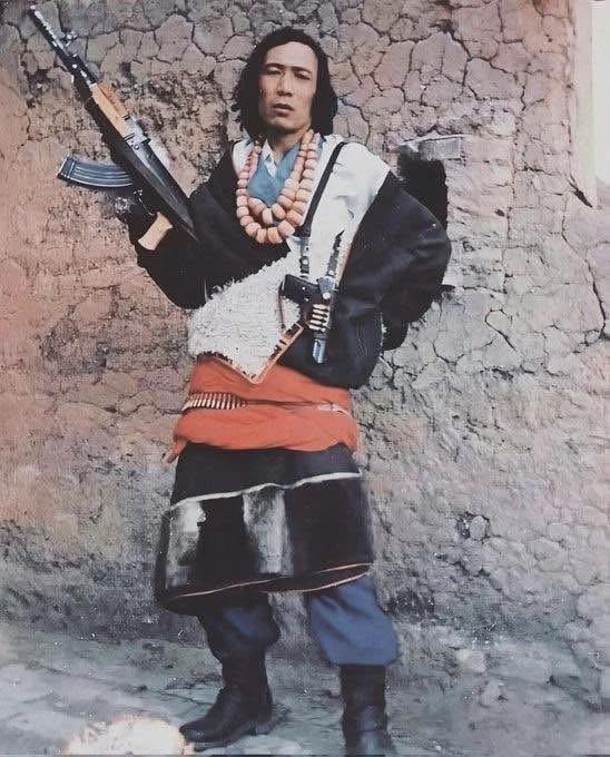 Tibeto-Mongolian gangster following the collapse of USSR in the 1990s. [548×680]