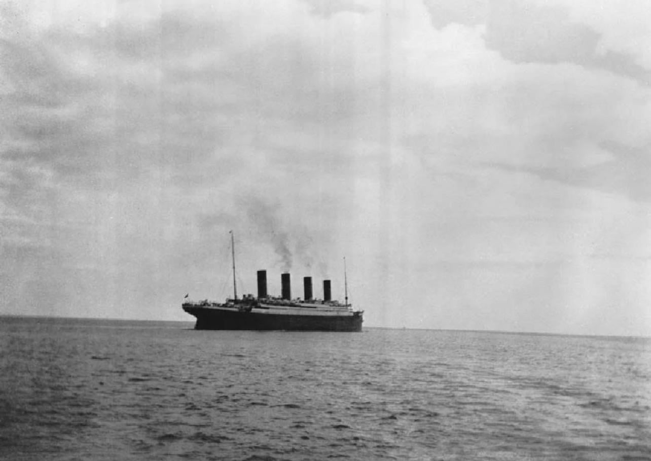 One of the last known photographs of the RMS Titanic, taken on April 12, 1912, days before she sank on April 15[1284X909].