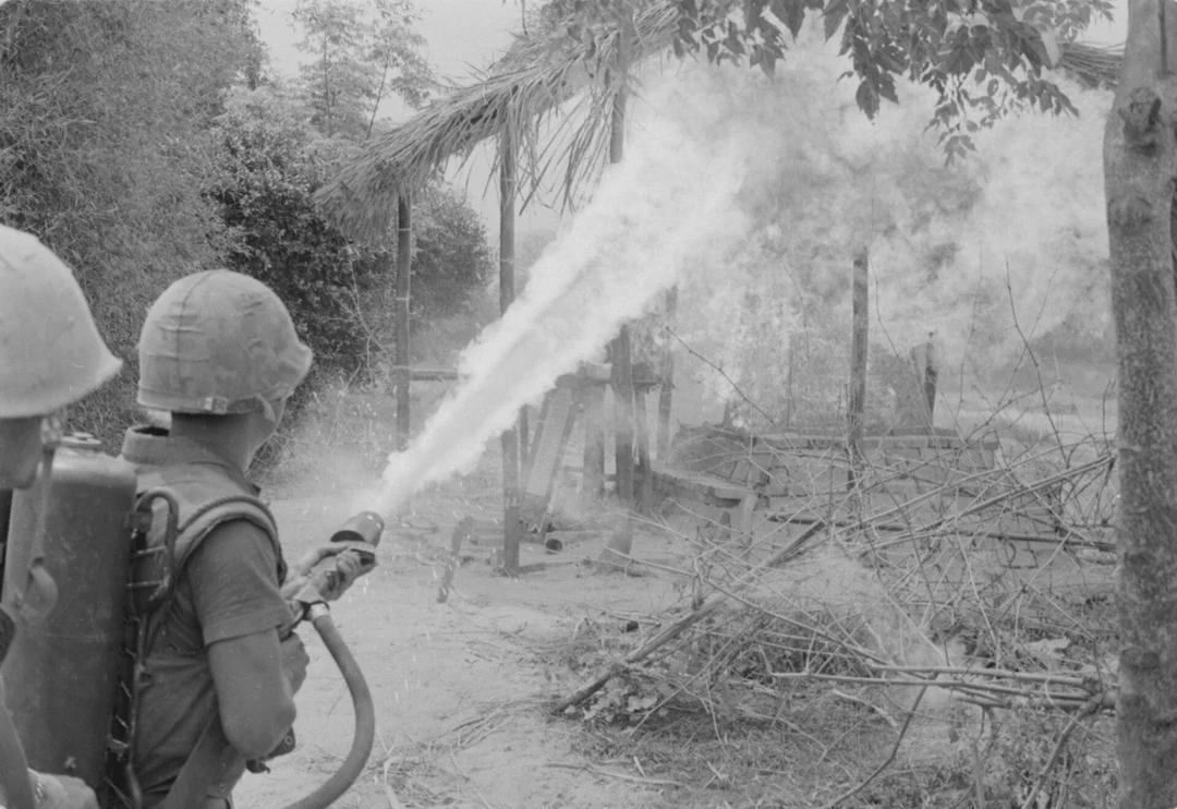 American marines use a flamethrower in the Vietnam War, 1967. [1080×742]
