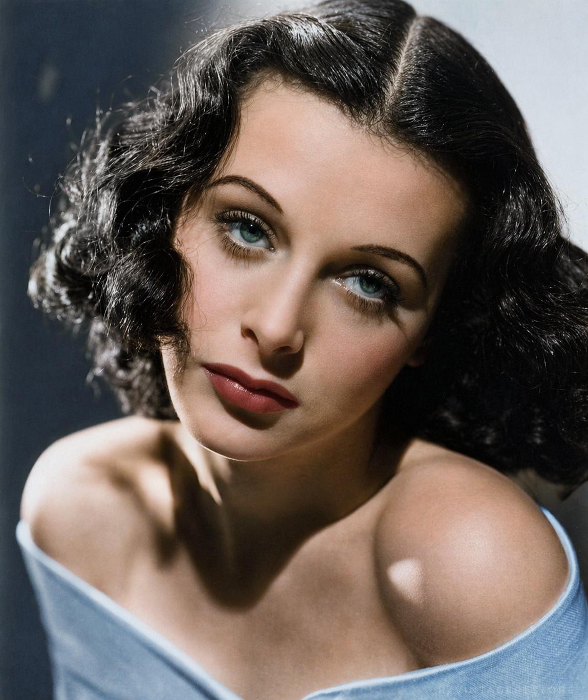 Hedy Lamarr 1944, [1289×1536]