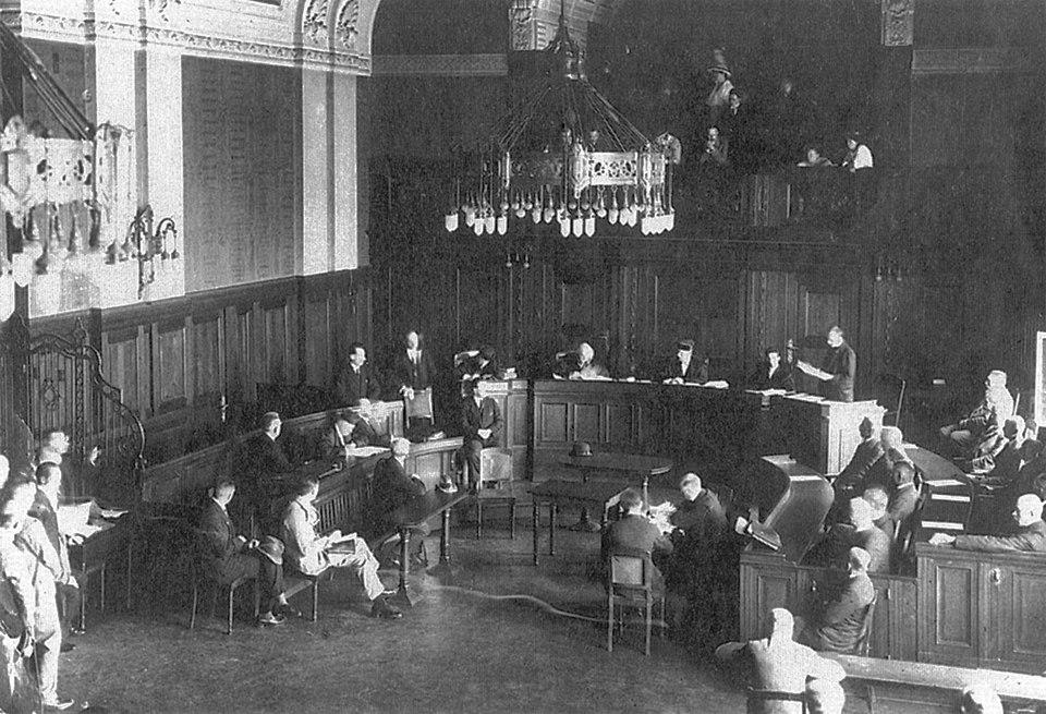 Moabit Criminal Court room during the trial of Soghomon Tehlirian for the murder of Talaat Pasha. June 2-3, 1921 [800×546]