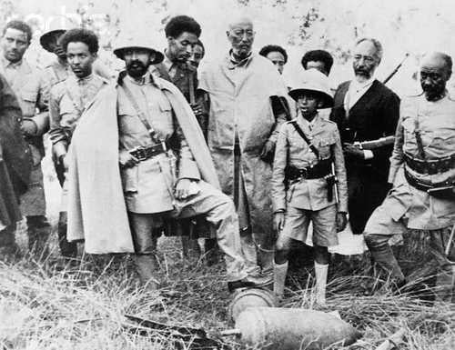 The Emperor Haile Selassie of Ethiopia with undetonated bombs shortly after an Italian air bombardment near the capital, Addis ababa (Second Italo-Ethiopian War, 1935) [500 × 385]