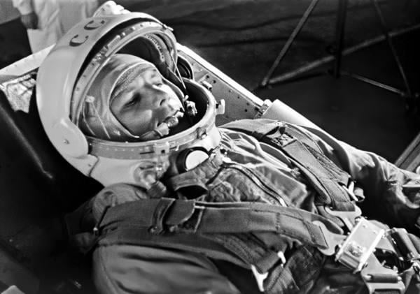 Photograph of Yuri Gagarin before his launch into space, April 12, 1961. [600×421]