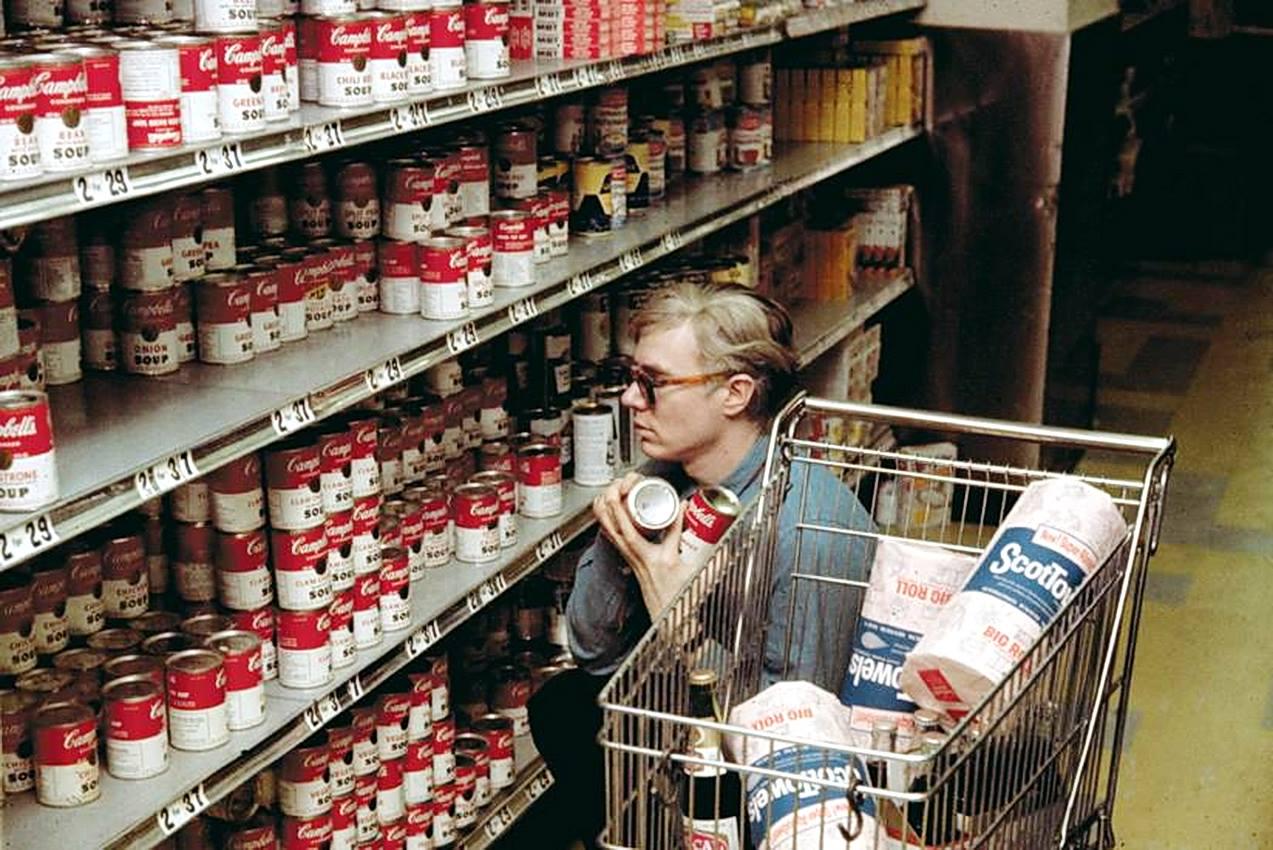 Andy Warhol (1928 – 1987) buying Campbell’s Soup at Gristede’s supermarket on Second Avenue. USA – New York City, 1964 [1273×850]