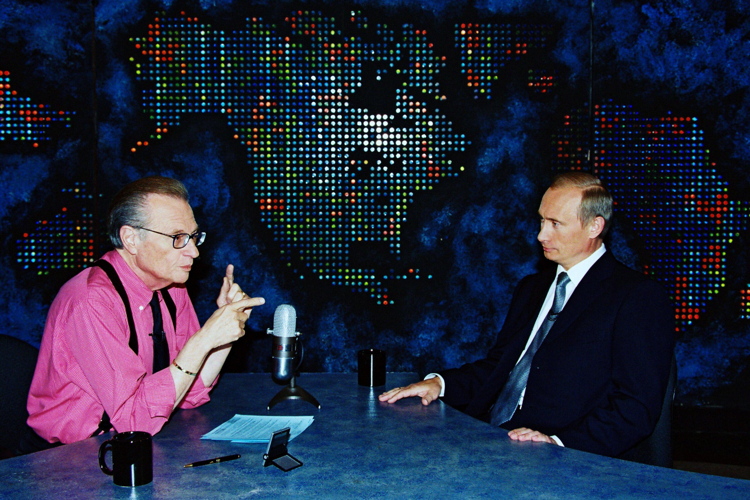 Russian President Vladimir Putin and TV host Larry King on the set of “Larry King Live,” 2000. Putin had taken power just 4 months before the interview took place. (3424×2282)