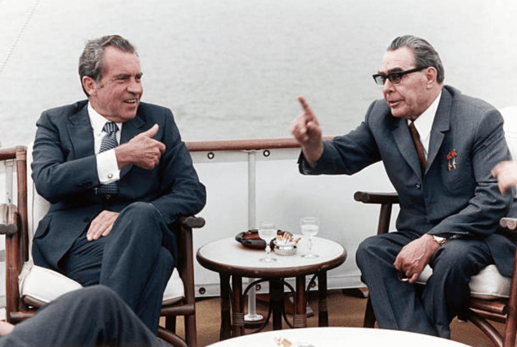 Nixon and Brezhnev on the presidential yacht on the Potomac River [1008 × 676] (1973)