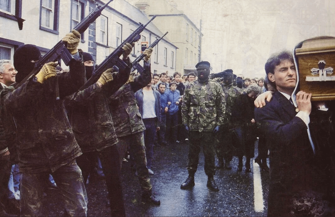 IRA military funeral of Jim Lynagh, Monaghan Town, 1987. [1065×690]
