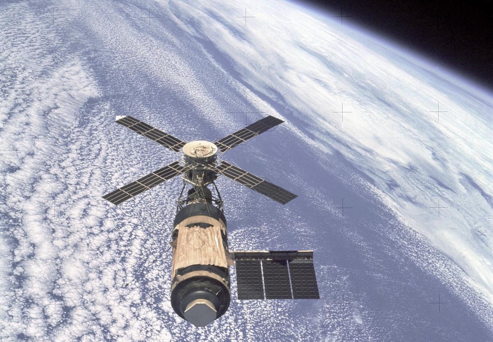 Skylab, America’s first space station, photographed in orbit above Earth after its launch aboard a Saturn V rocket on May 14, 1973 [2048 × 1463]