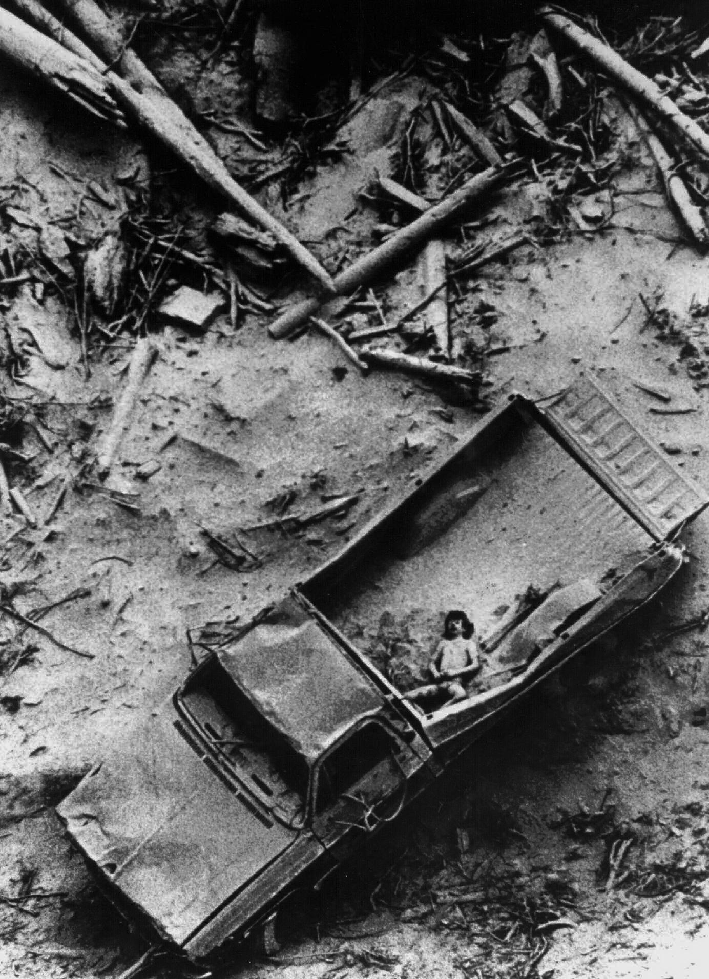 On May 18, 1980, Mt. St Helen in Washington State underwent the most cataclysmic and destructive volcanic eruption in US history. Triggered by a magnitude 5.1 earthquake, it sent ash 15 miles into the air and flattened 230 sq. miles of forest within minutes. The disaster claimed 57 lives. [1024×681]