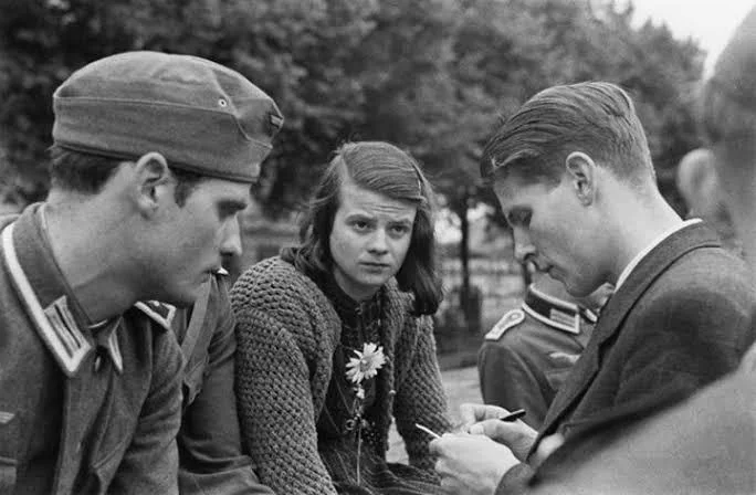 White Rose, resistance against Nazi, Germany, 1942. [684×448]