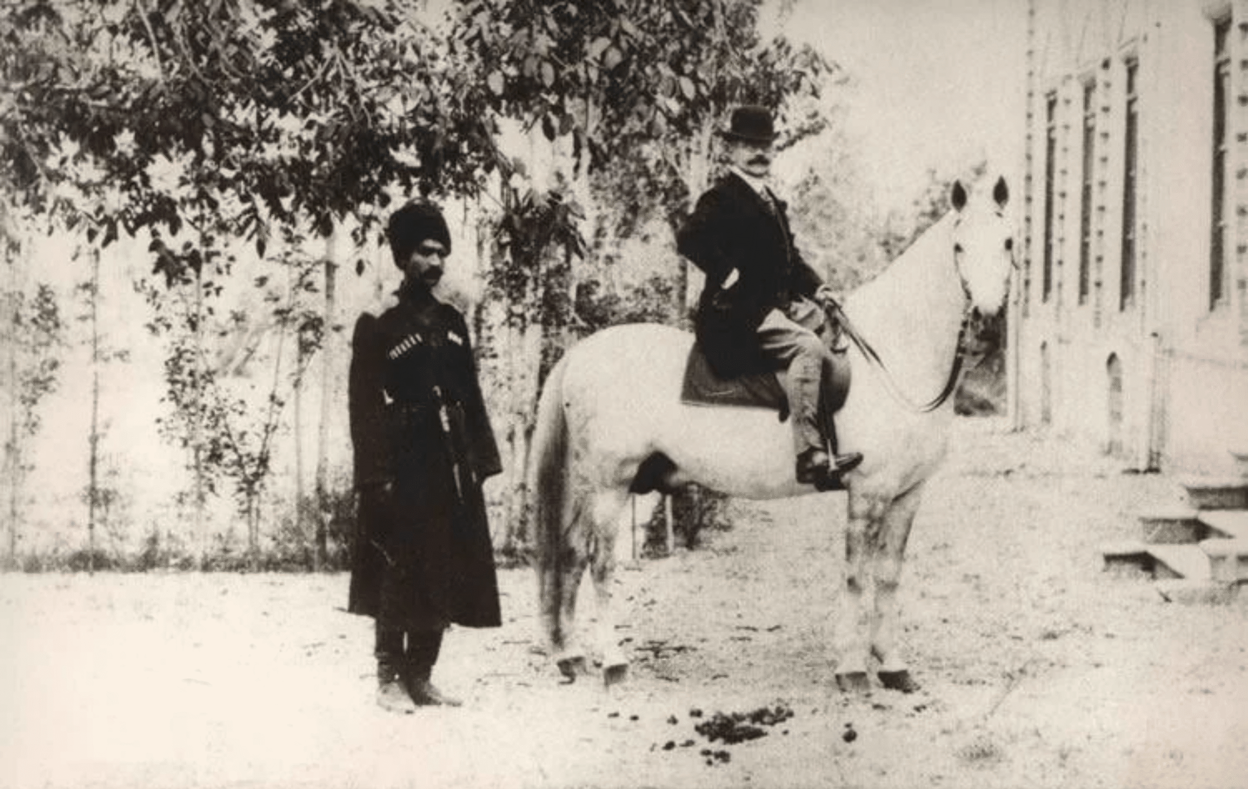 Dutch Consul-General to Iran Fridolin Marinus Knobel & his servant/horse groom Reza in Tehran, 1902. Over the coming decades Knobel would continue to serve in a number of Consul-General positions for the Dutch government. Reza, on the other hand, would go on to become the Shah of Iran (4320×2372)
