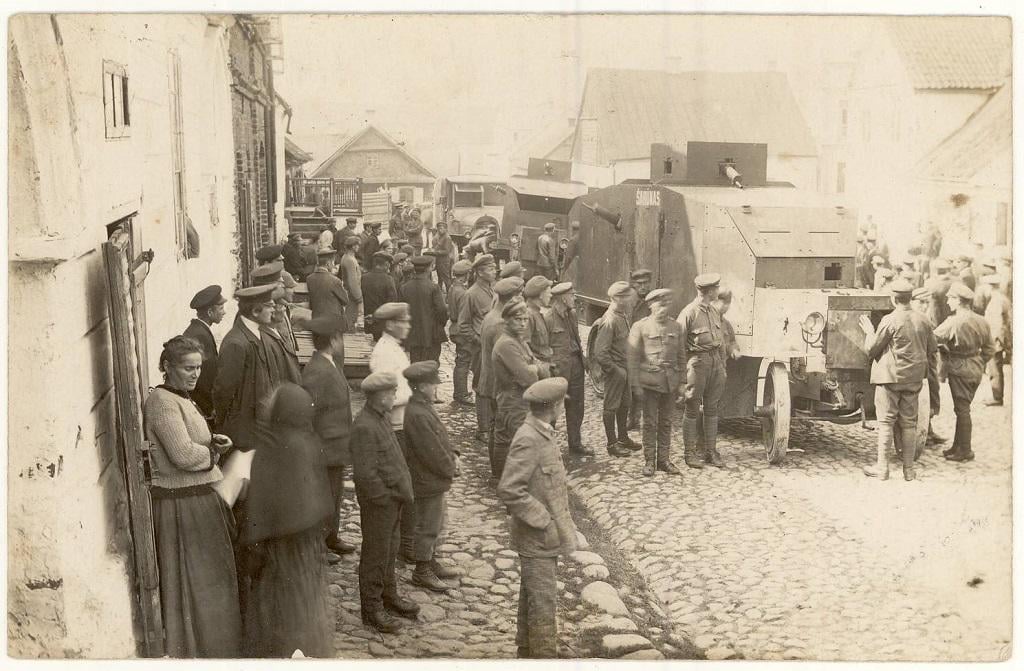 Lithuanian army in Seirijai, 1920. [981 x 643]