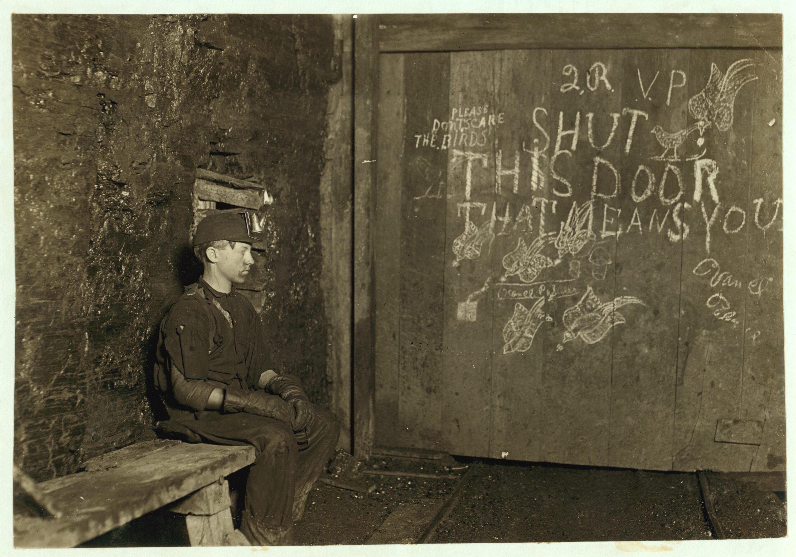 Portrait of Vance a Trapper Boy (15 years old), 1908. He has trapped for several years. $.75 a day for 10 hours work. All he does is to open and shut this door: most of the time he sits here idle, waiting for the cars to come. Photo by Lewis Hine[5000×3496]