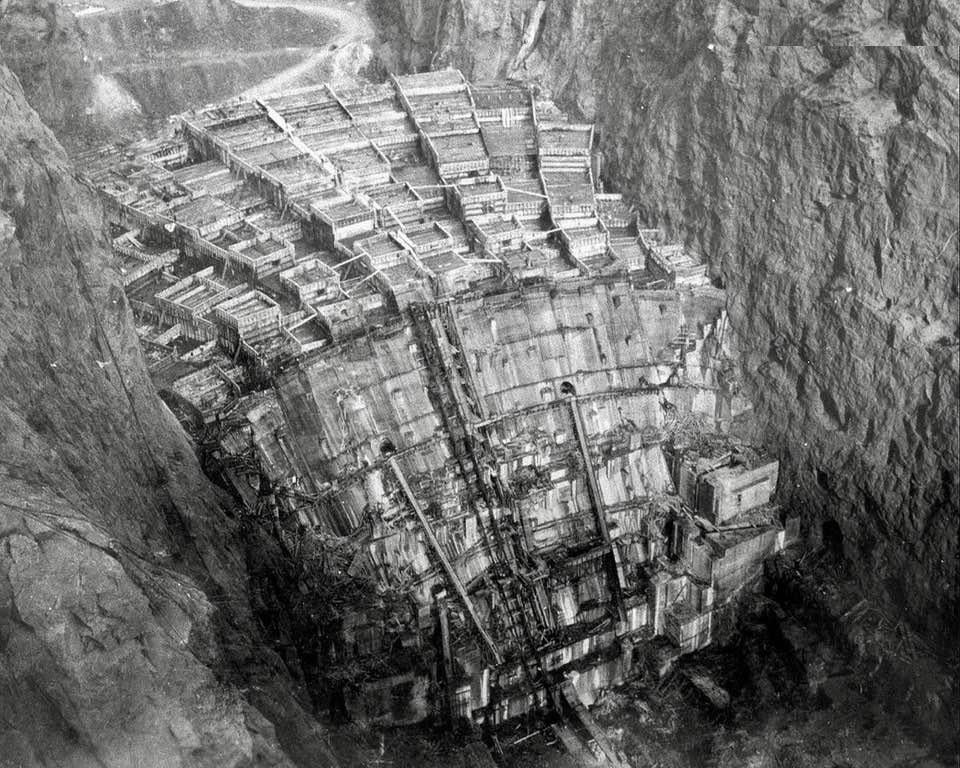 The Hoover Dam under construction, February 1934 (960 X 768)