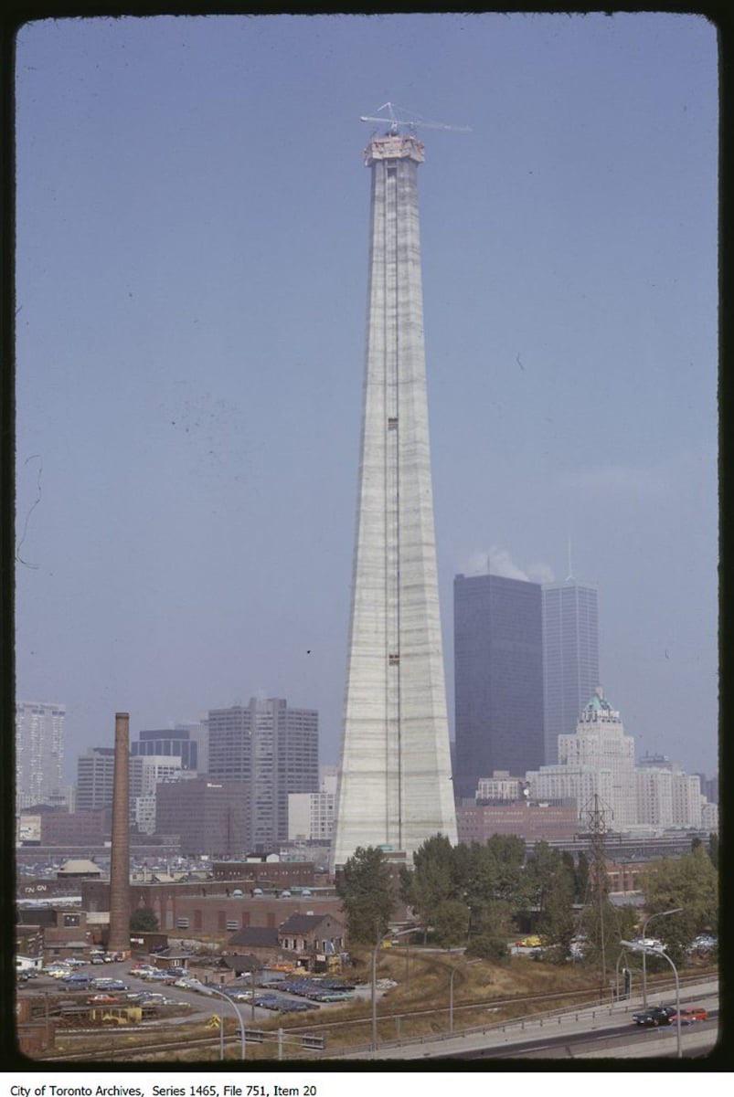 Canada’s CN Tower mid-construction. City of Toronto, 1974 [803×1201]