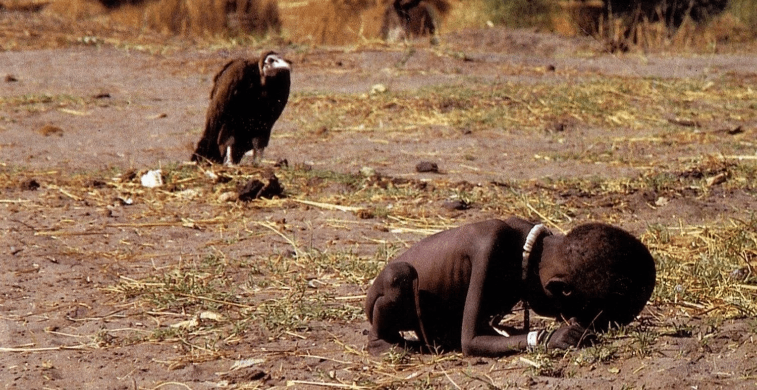 “The Vulture and the Little Girl”  – Kevin Carter won the Pulitzer for this photo and took his own life four months later. The child, long believed to be a girl, was actually a boy named Kong Nyong, who survived the famine and died in 2007- (Sudan Mar/1993) 1500 × 783
