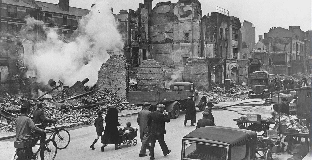 London, 1940. [1080×555]
