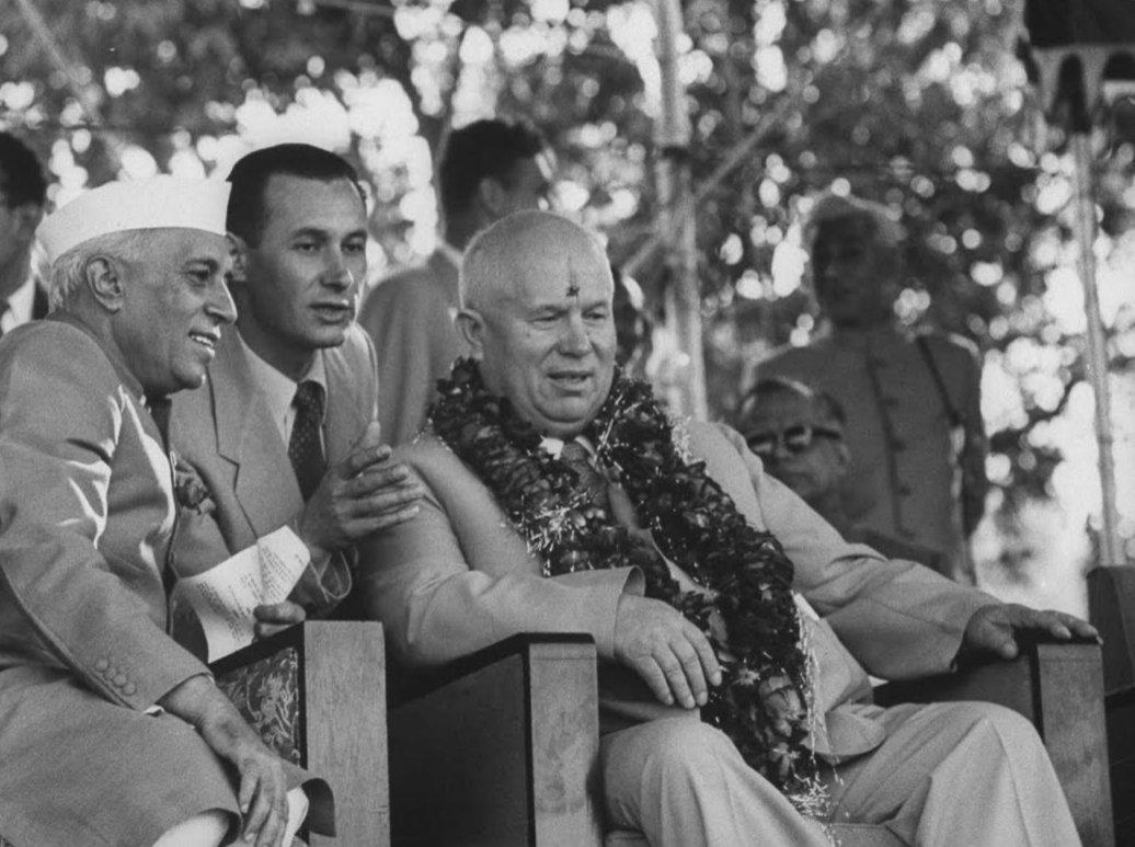 Jawaharlal Nehru and Nikita Khrushchev, India, 1955 (1036×773)