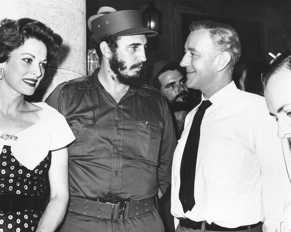 Cuban leader Fidel Castro visited the set of the film Our Man in Havana where he met Alec Guinness and Maureen O’Hara. (May 13, 1959) [1000 × 797]