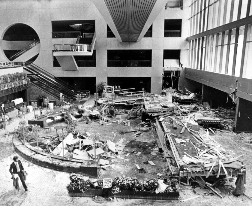 Aftermath of the Hyatt Regency walkway collapse in Kansas City, Missouri, July 19, 1981 [840×686]
