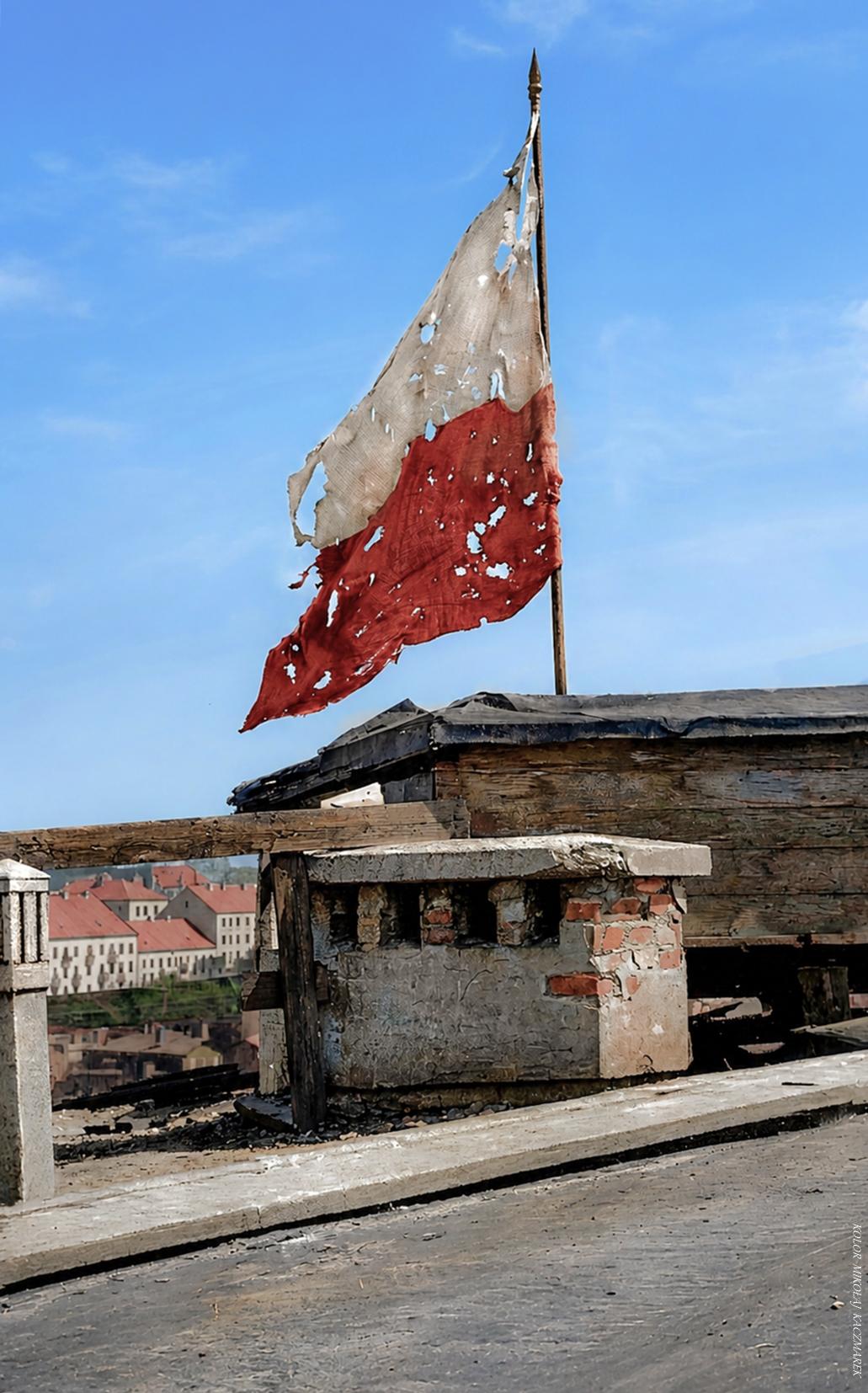 Polish flag riddled with bullets in the last days of the Warsaw Uprising, 1944, Zbigniew Brym [1031×1654]