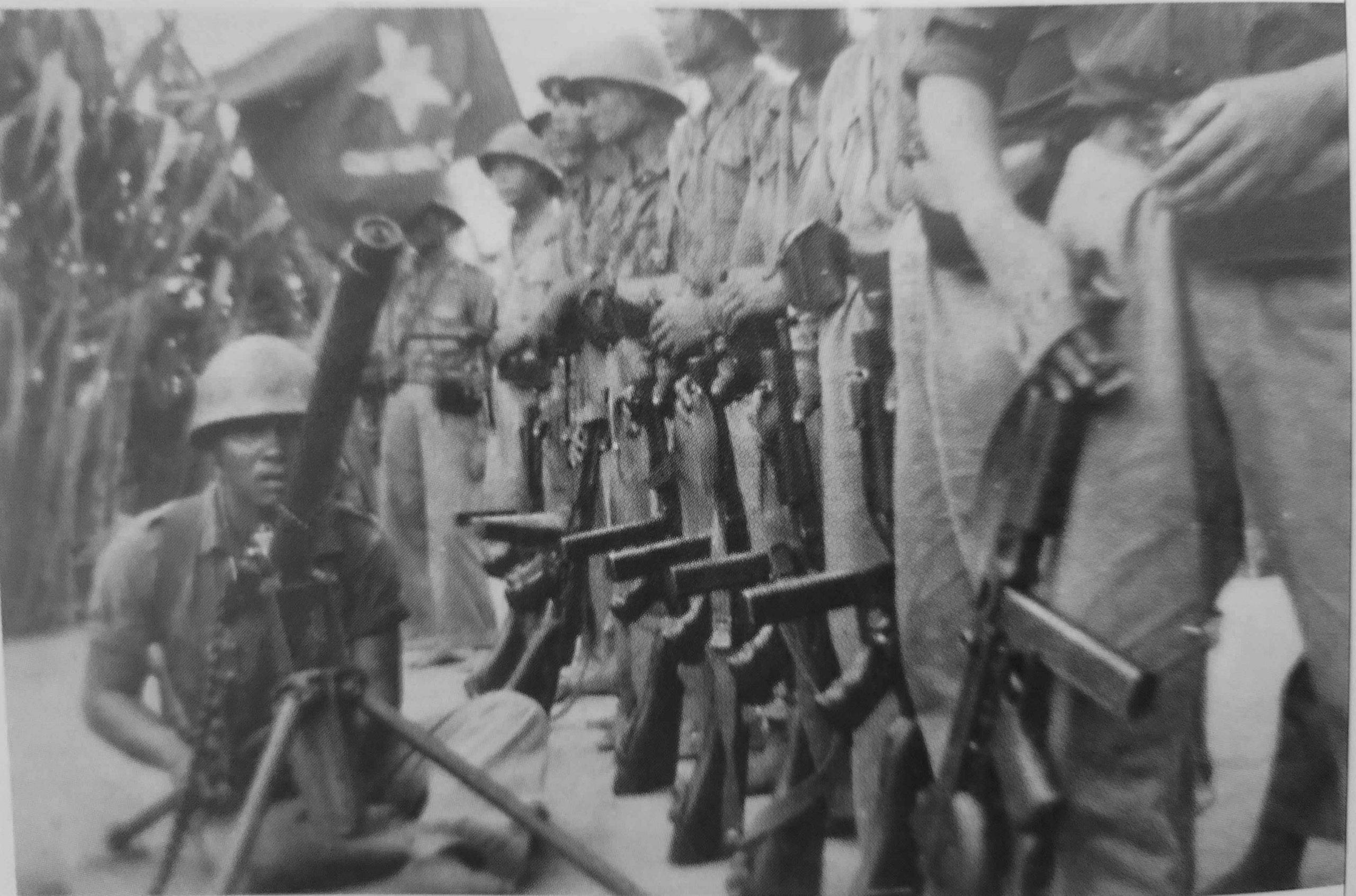 A squad of the National Guard of Vietnam with brand new Thompsons, probably supplied by Thailand, around 1947-1948 [3816×2520]