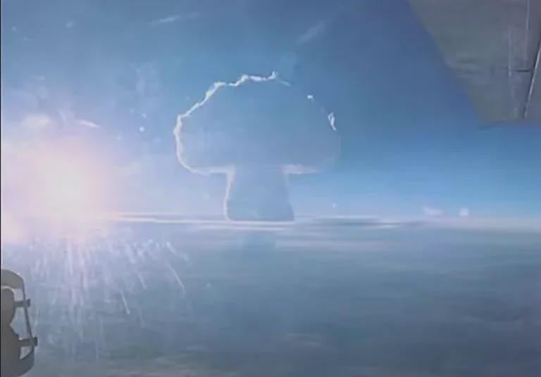 A chilling photo captures the explosion of the Tsar Bomba, the most powerful bomb ever produced, detonated by the Soviet Union at the Novaya Zemlya test site on October 30, 1961. [768×536]
