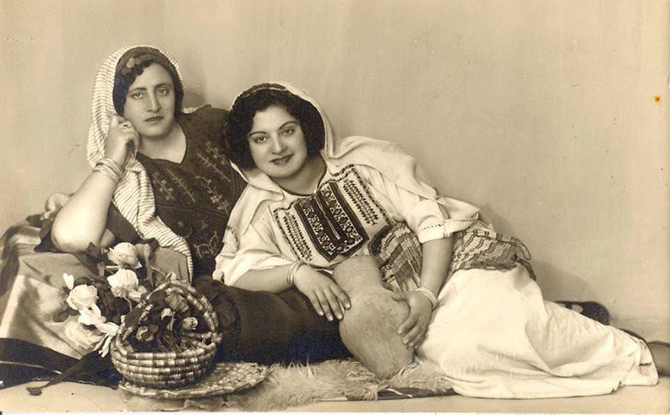 An old photo of Palestinian women from Nazareth, 1930 (960 × 600)