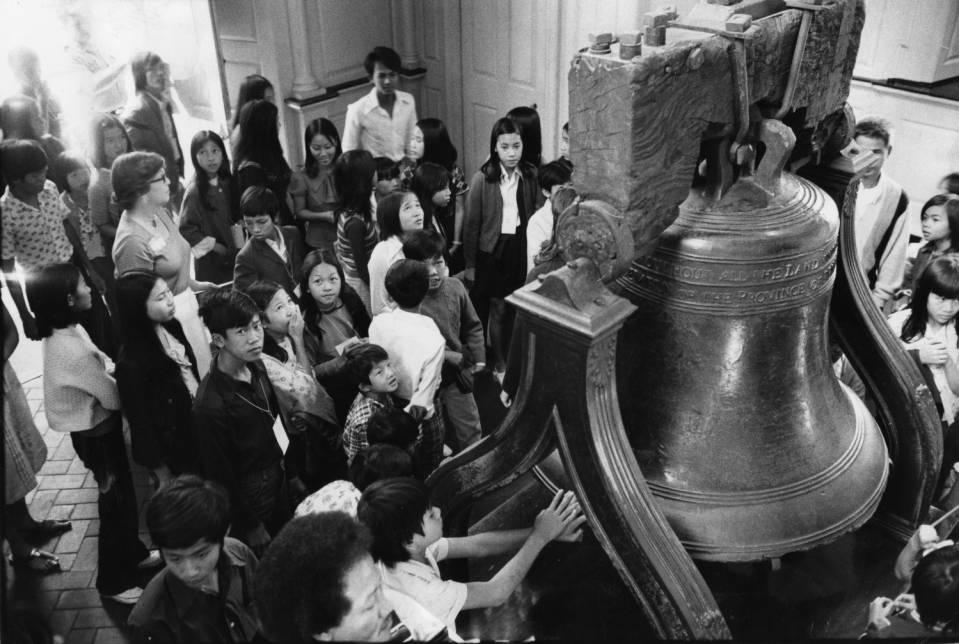Vietnamese refugees visit the Liberty Bell in Philadelphia, 1970s [959×644]