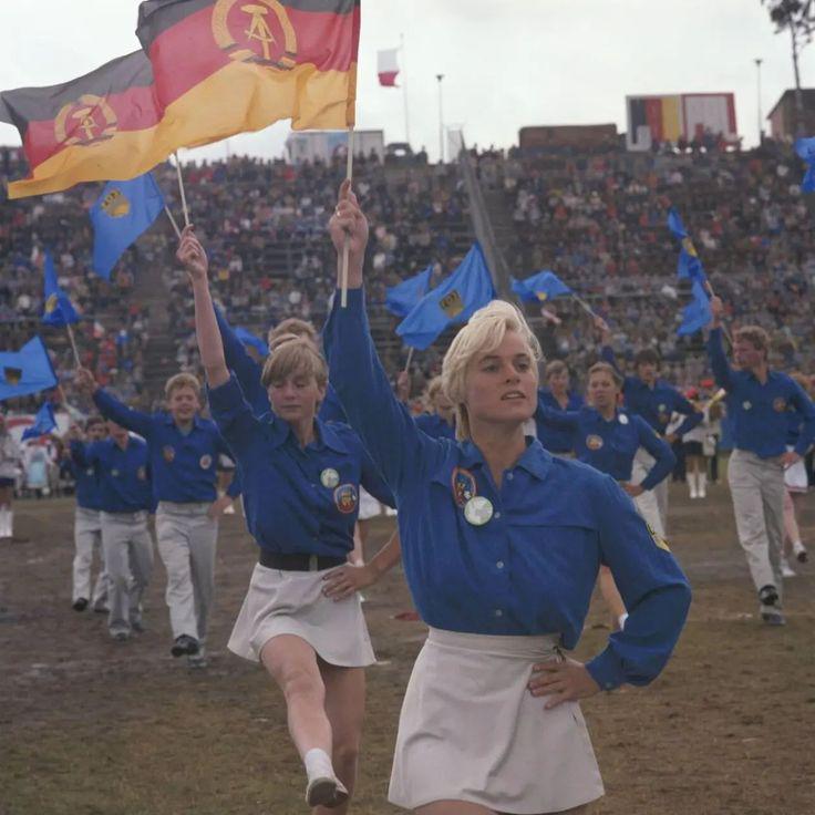 Free German Youth at the second Poland-East Germany Youth Friendship Day celebrations in Szczecin, Poland (1984) [736×736]