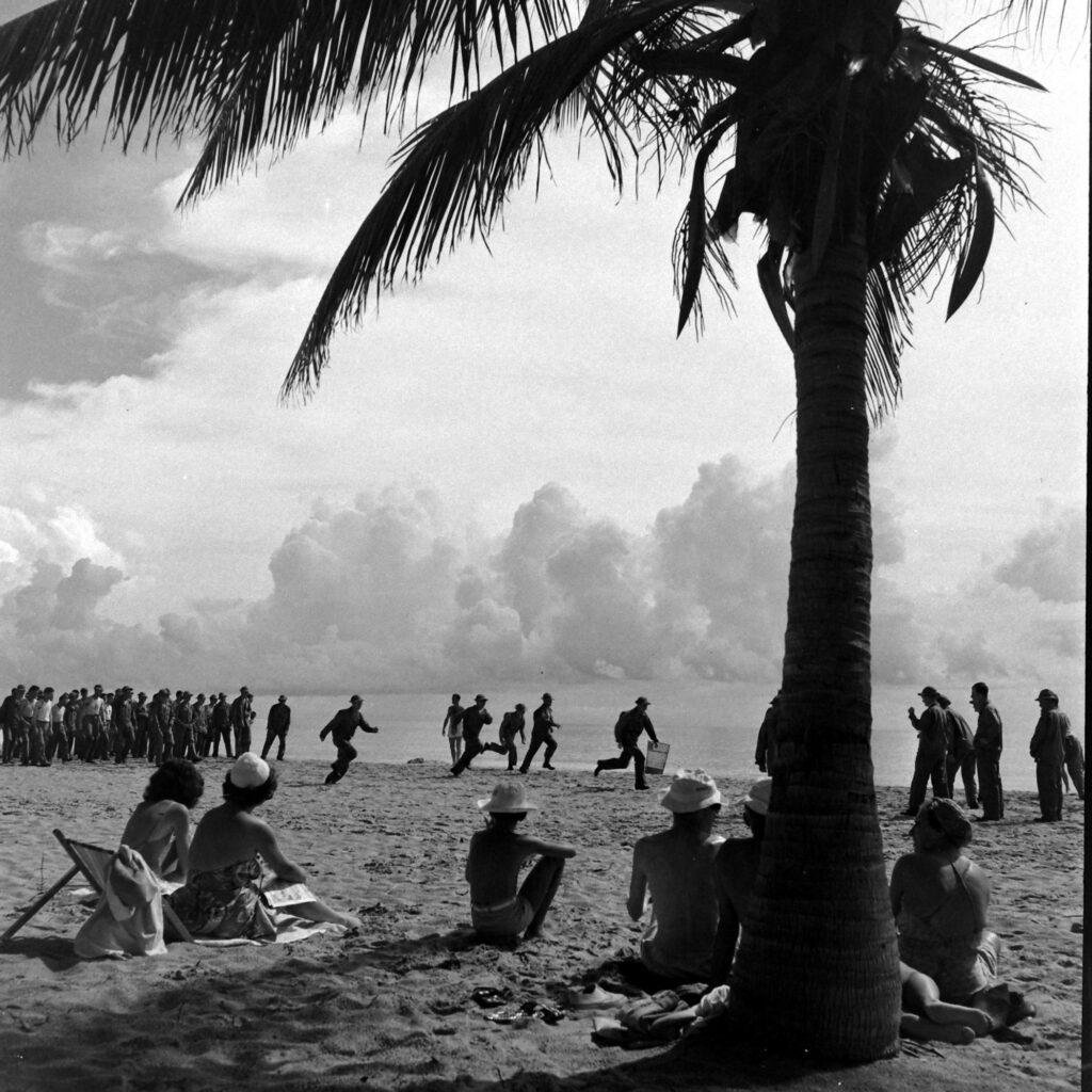 US Army WW2 Training in Miami Beach, 1942 [1024×1024]