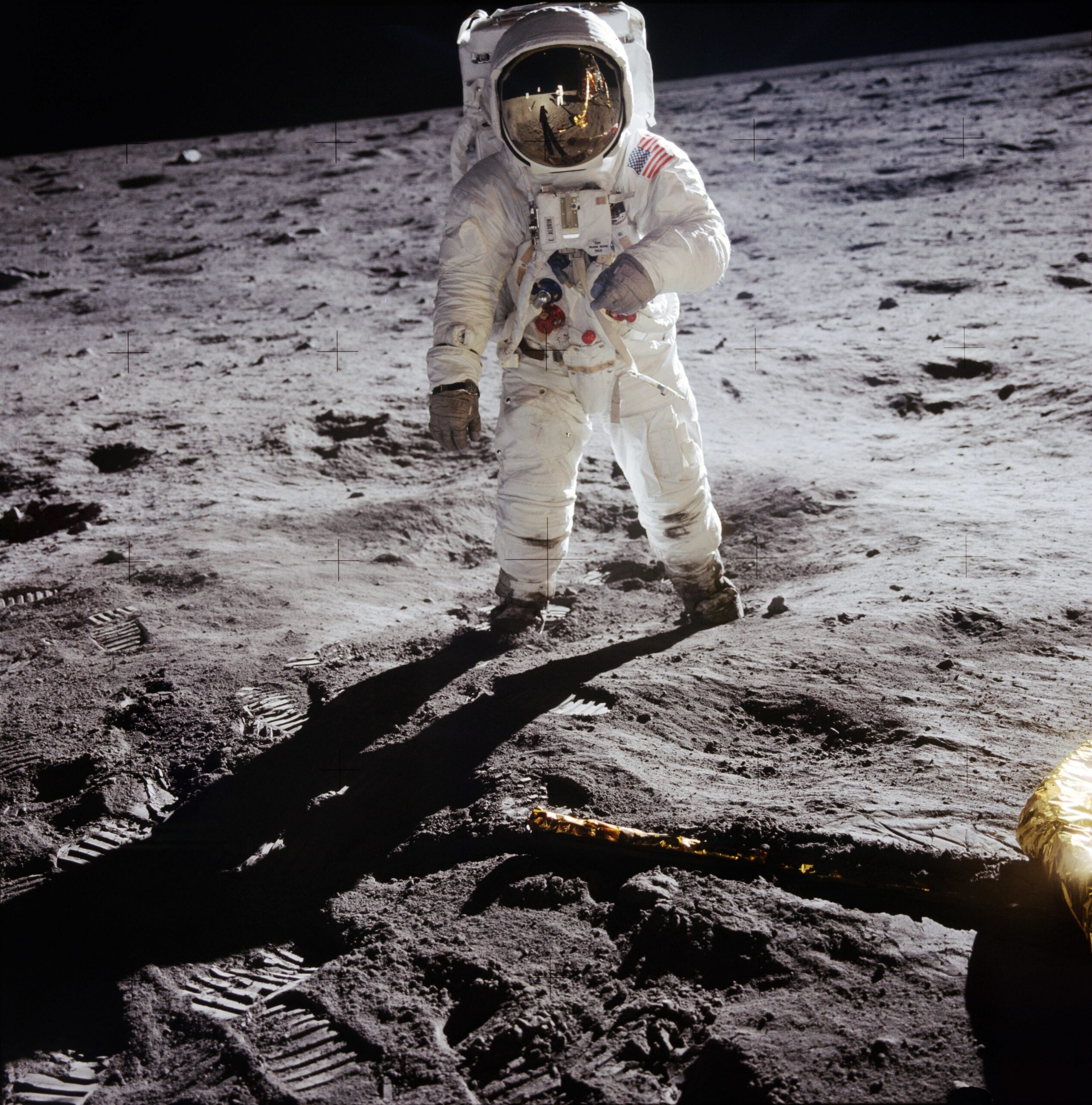 Buzz Aldrin on the Moon during the 1969 Apollo 11 mission, as he and Neil Armstrong became the first humans to set foot on another celestial body. [7915×8008]