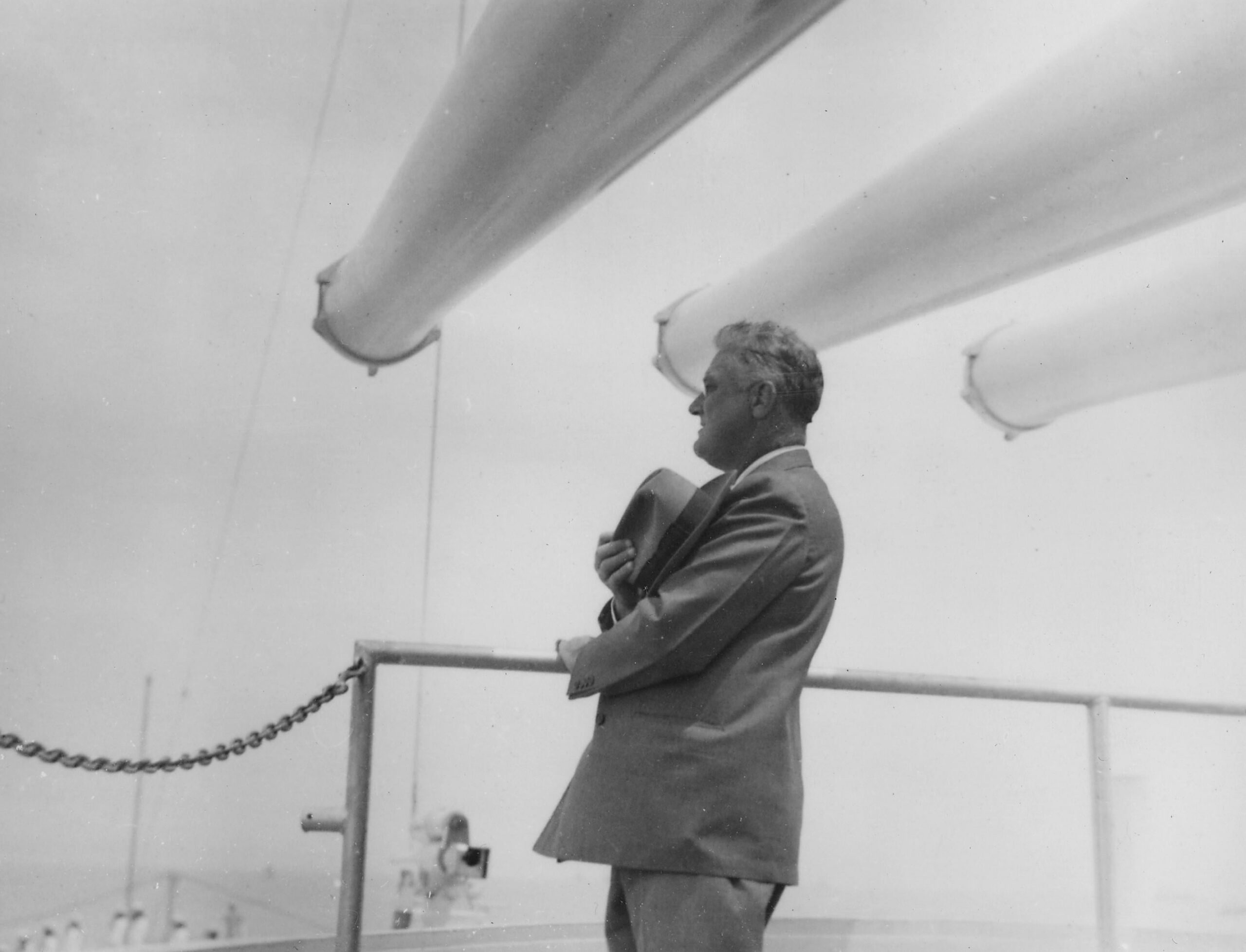 US President Franklin Delano Roosevelt standing under the guns of the USS Indianapolis, en route to South America, 1936. (2831×2163)