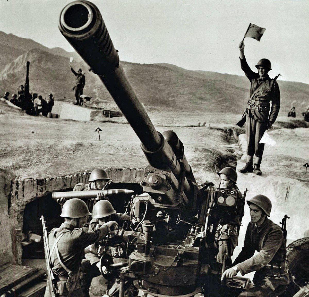 Soldiers with SKS rifles: and training with a M1939 (52-K) (85mm) anti-aircraft gun, from the Albanian People’s Army – in the People’s Socialist Republic of Albania, c. 1960s. [1200 x 1153]