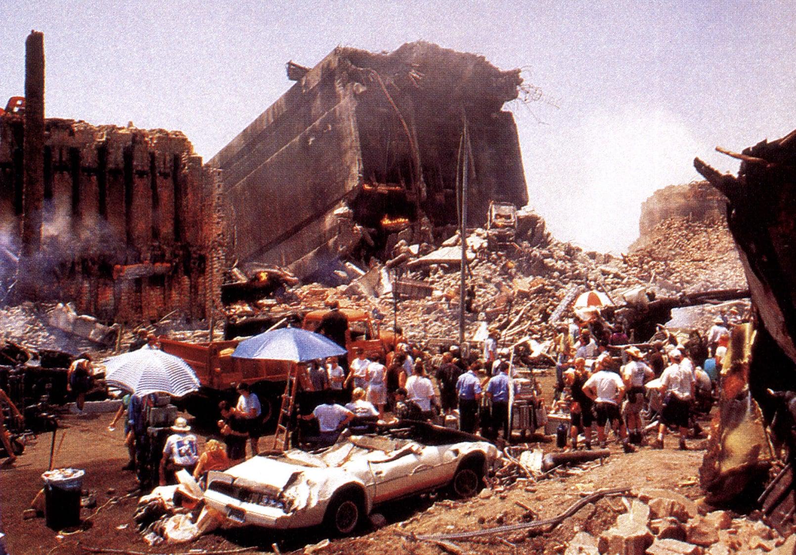 Behind the scenes from Independence Day, 1990s. Production used landscapes after 1994 Northridge earthquake and various demolition sites after the quake.[1610×1123]