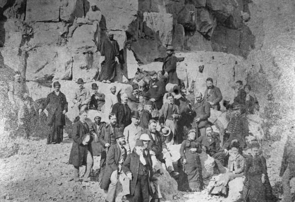 A rare Pic of President Grant and confederate general Loring at the Pyramids (1878) [600×410]