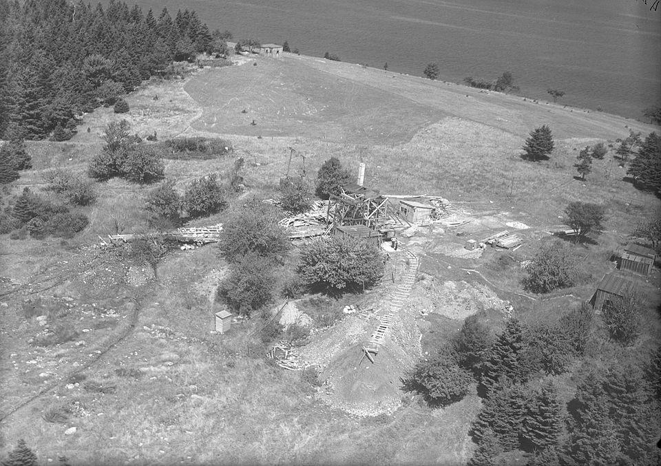 Excavation operations at the Oak Island Money Pit, Nova Scotia, 1931. [960 × 677]